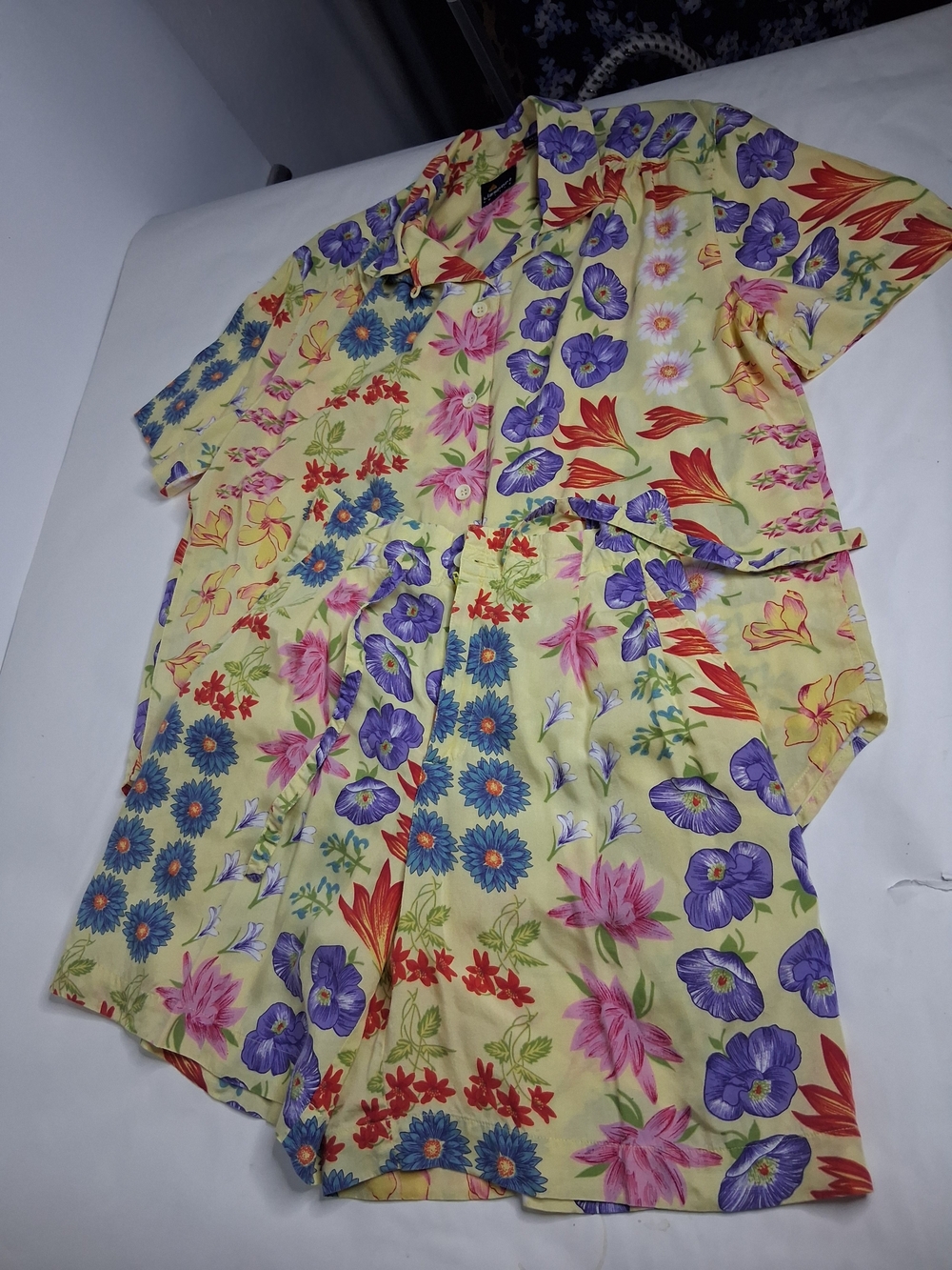 Women’s Yellow Floral Short-Sleeve Button Shirt